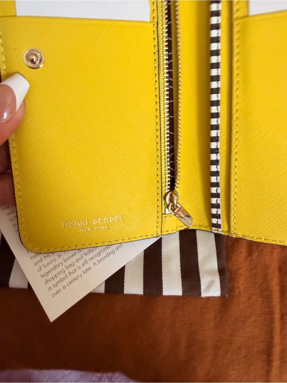Henri Bendel Bright Yellow Saffiano Leather Wallet NWT - Picture 10 of 13